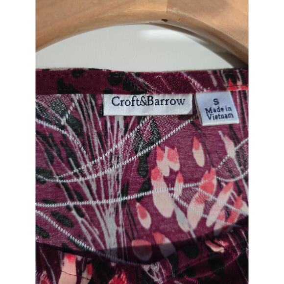 Croft & Barrow Women’s Burgundy Floral 3/4 Sleeve Pullover Blouse – Small - Picture 5 of 9